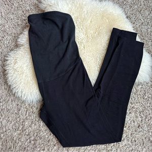 A glow maternity full panel black leggings size medium